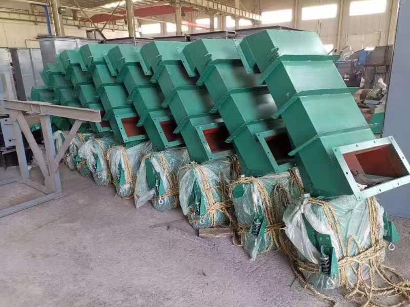 封閉式電磁振動給料機(jī)